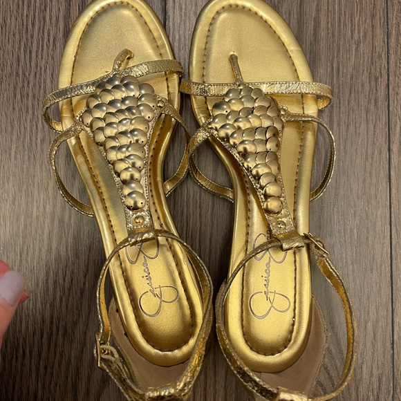 Jessica Simpson Gold Sandals - Picture 2 of 7